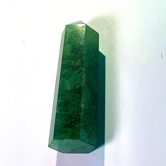 GREEN STRAWBERRY QUARTZ POINT TOWER - Picture 7 of 9